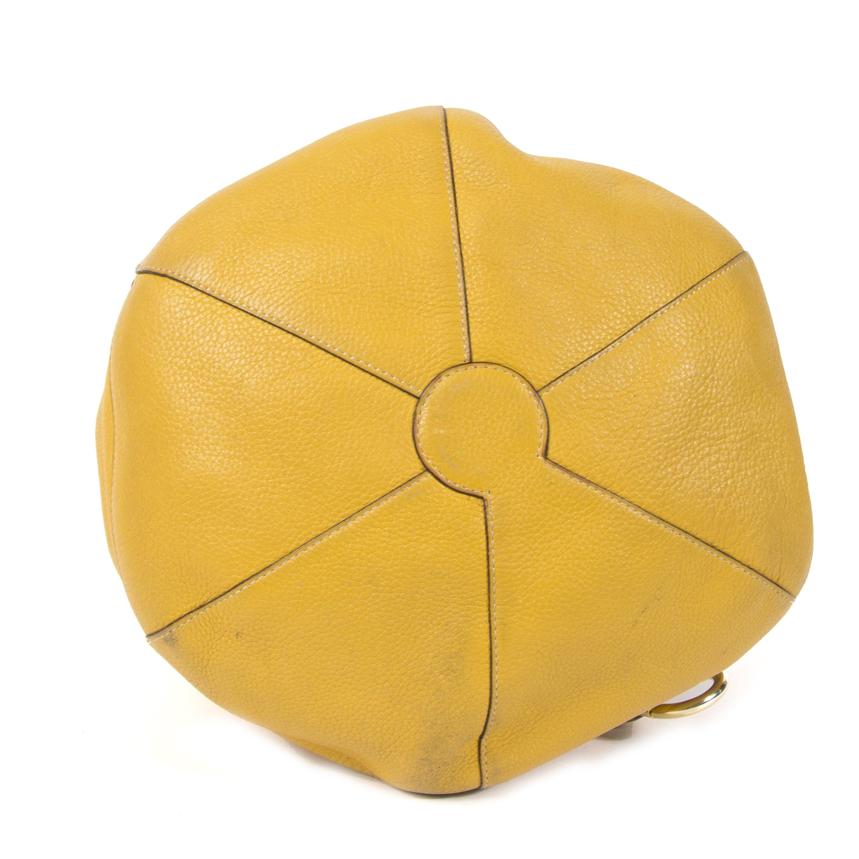 Authentieke Tweedehands Delvaux Ochre Yellow Leather Bucket Bag juiste prijs veilig online shoppen luxe merken webshop winkelen Antwerpen België mode fashion