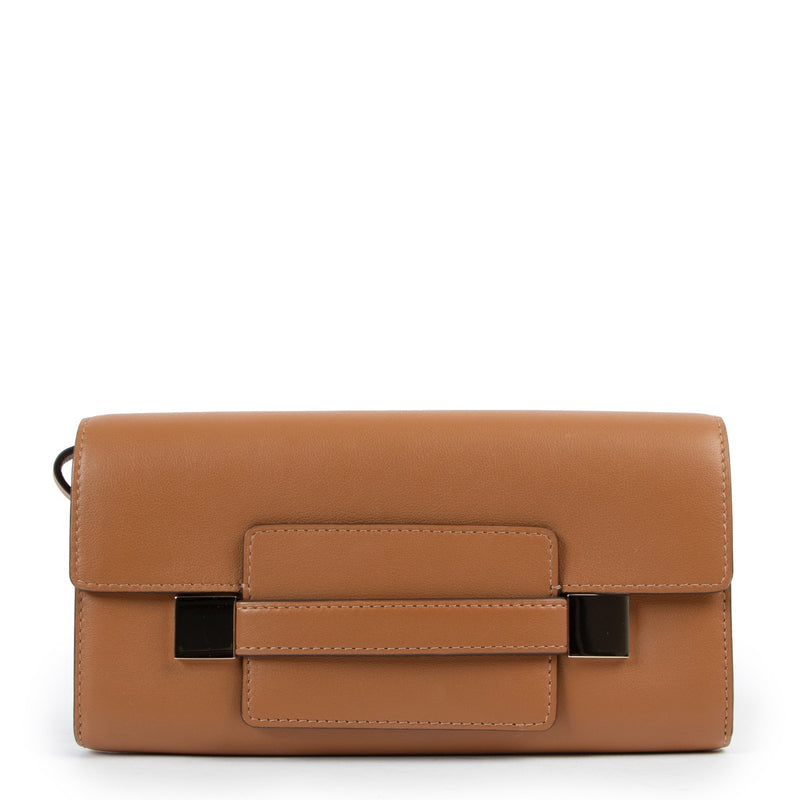 Shop safe onlineDelvaux Brown Madame Wallet, Delvaux wallet in very good condition, Brown preloved Delvaux wallet