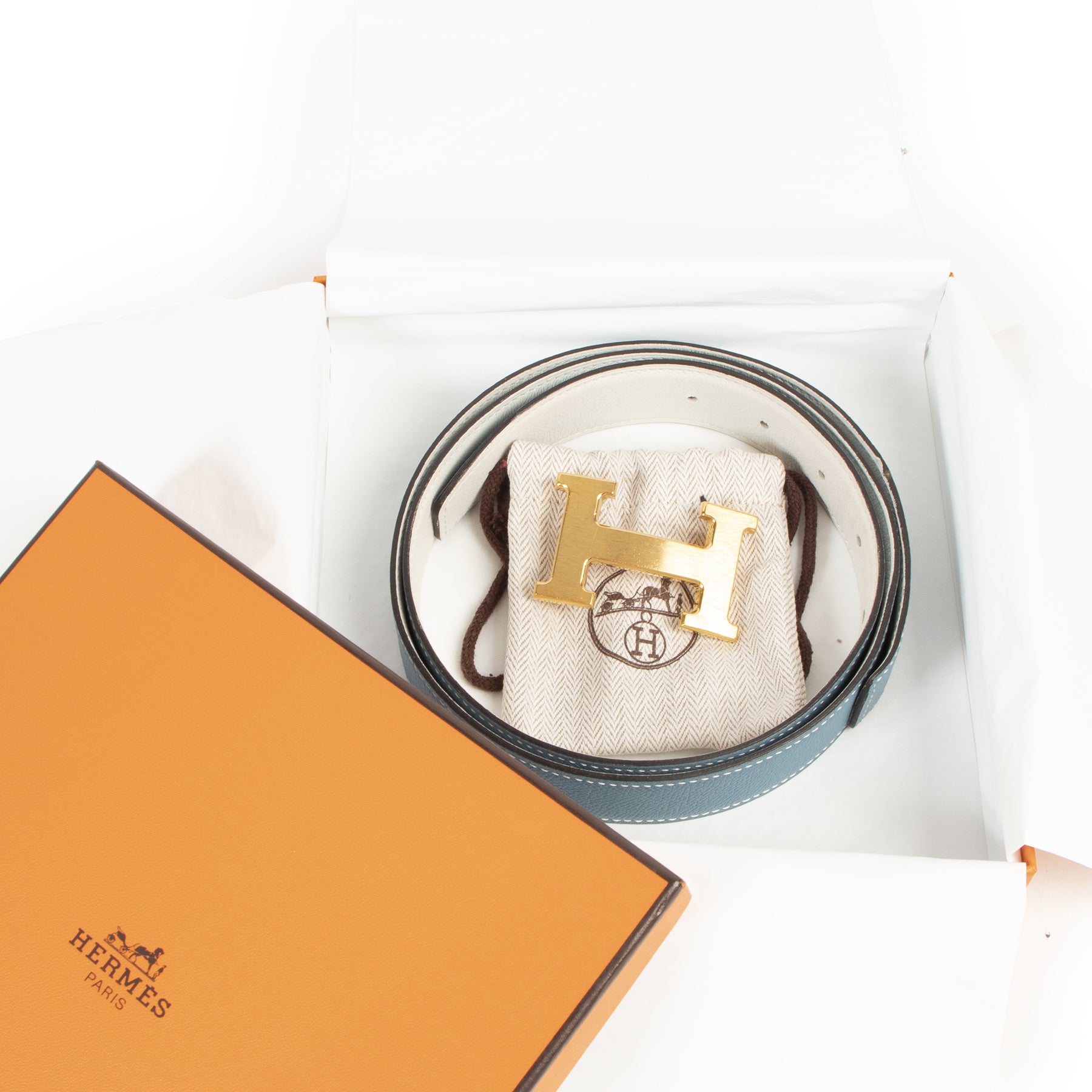 Authentic secondhand Hermès Reversible Blue Jean and White Constance Belt - Size 95