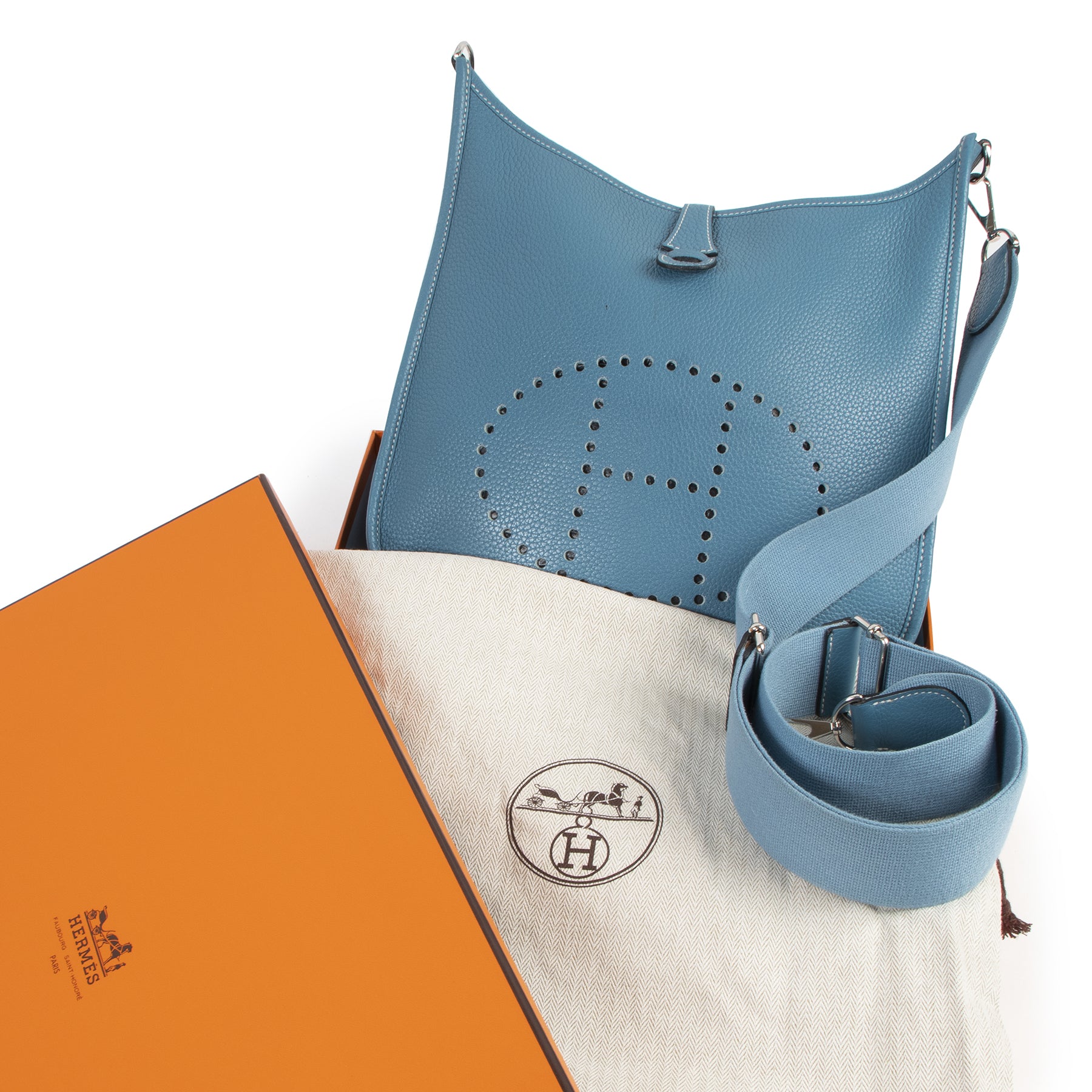 Bent u op zoek naar een authentieke designer handtas van het merk Hermès? Koop en verkoop aan de beste prijs.