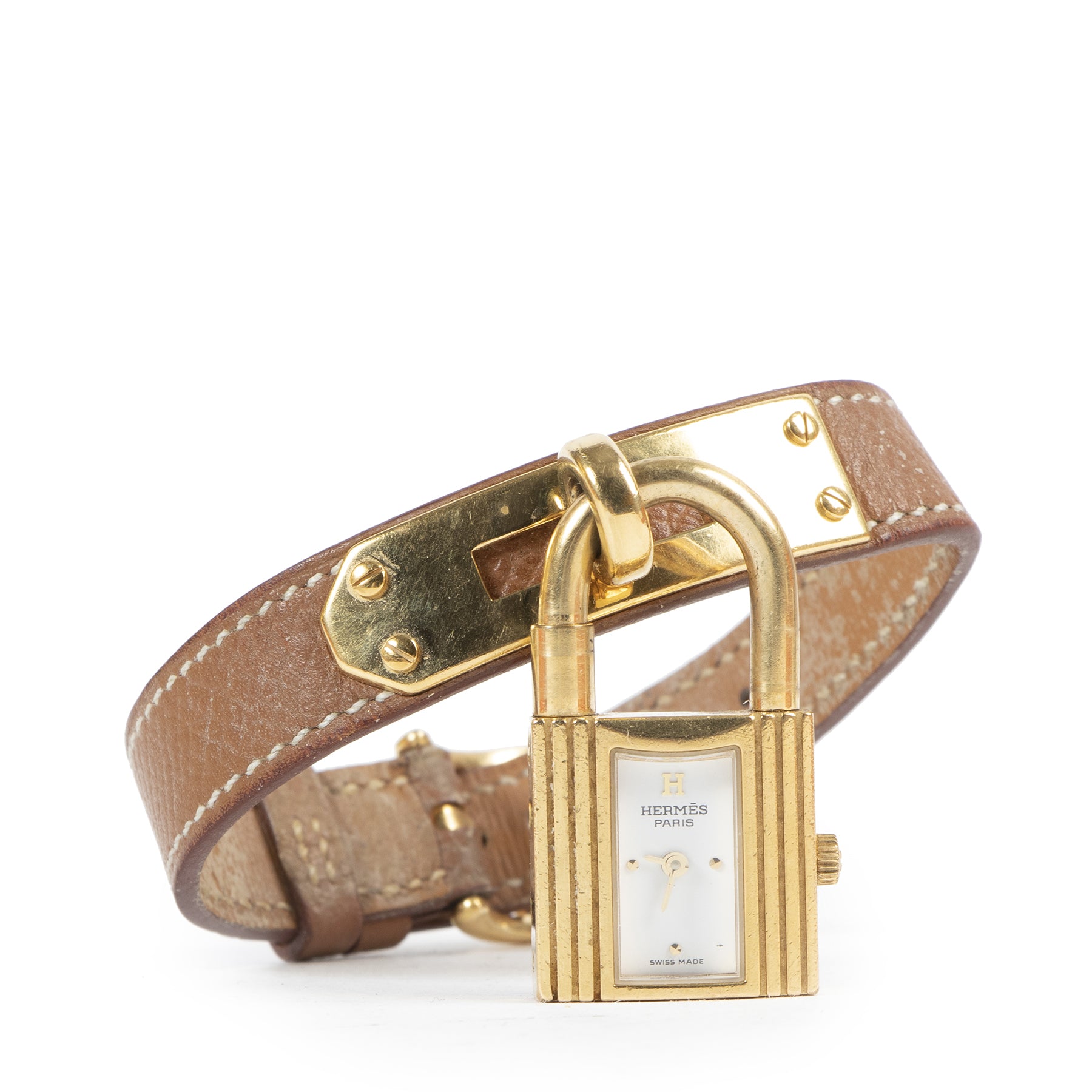 Hermès Kelly Gold Watch available for the best price at Labellov secondhand luxury