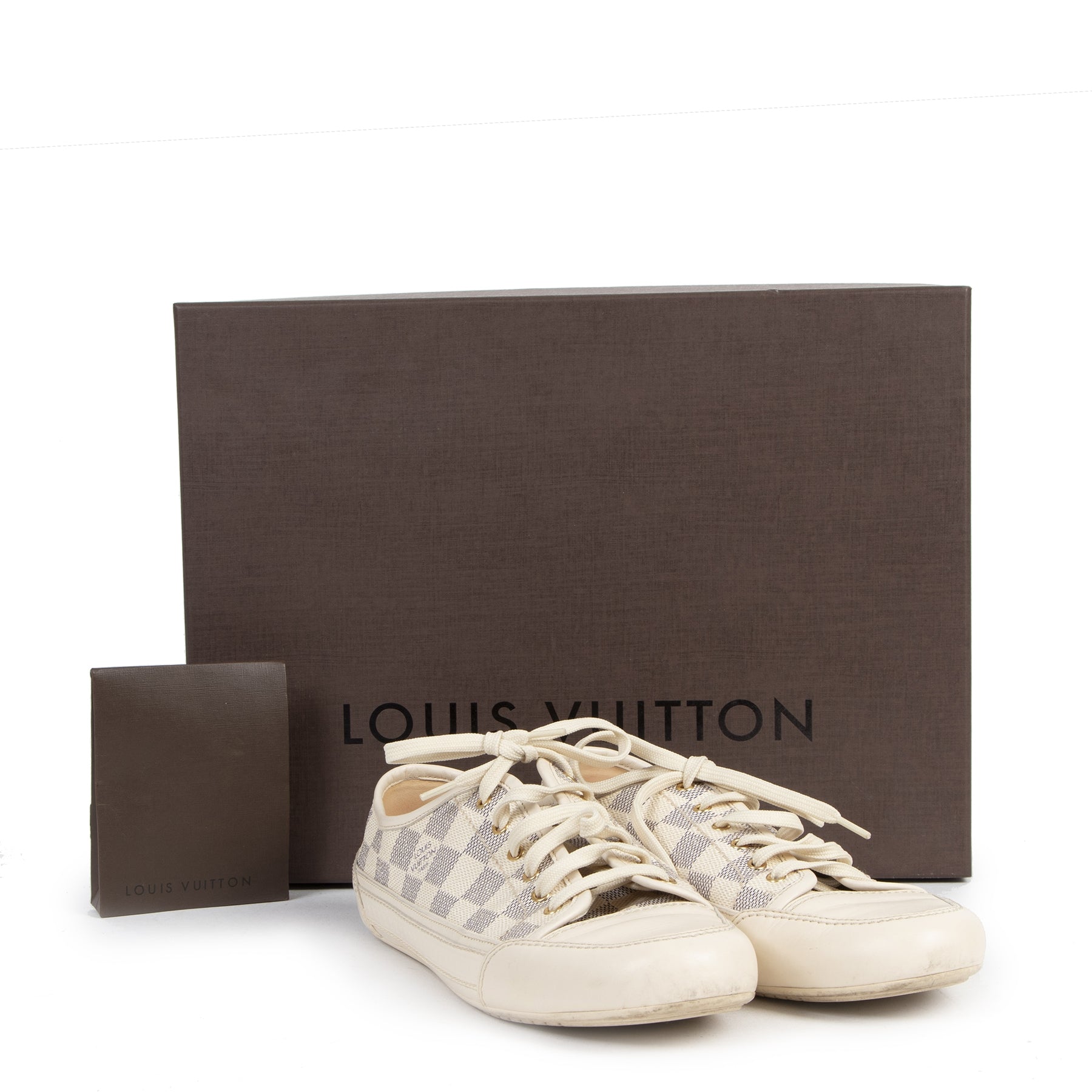 Authentieke tweedehands vintage Louis Vuitton Damier Azur Sneakers - Size 40 koop online webshop LabelLOV