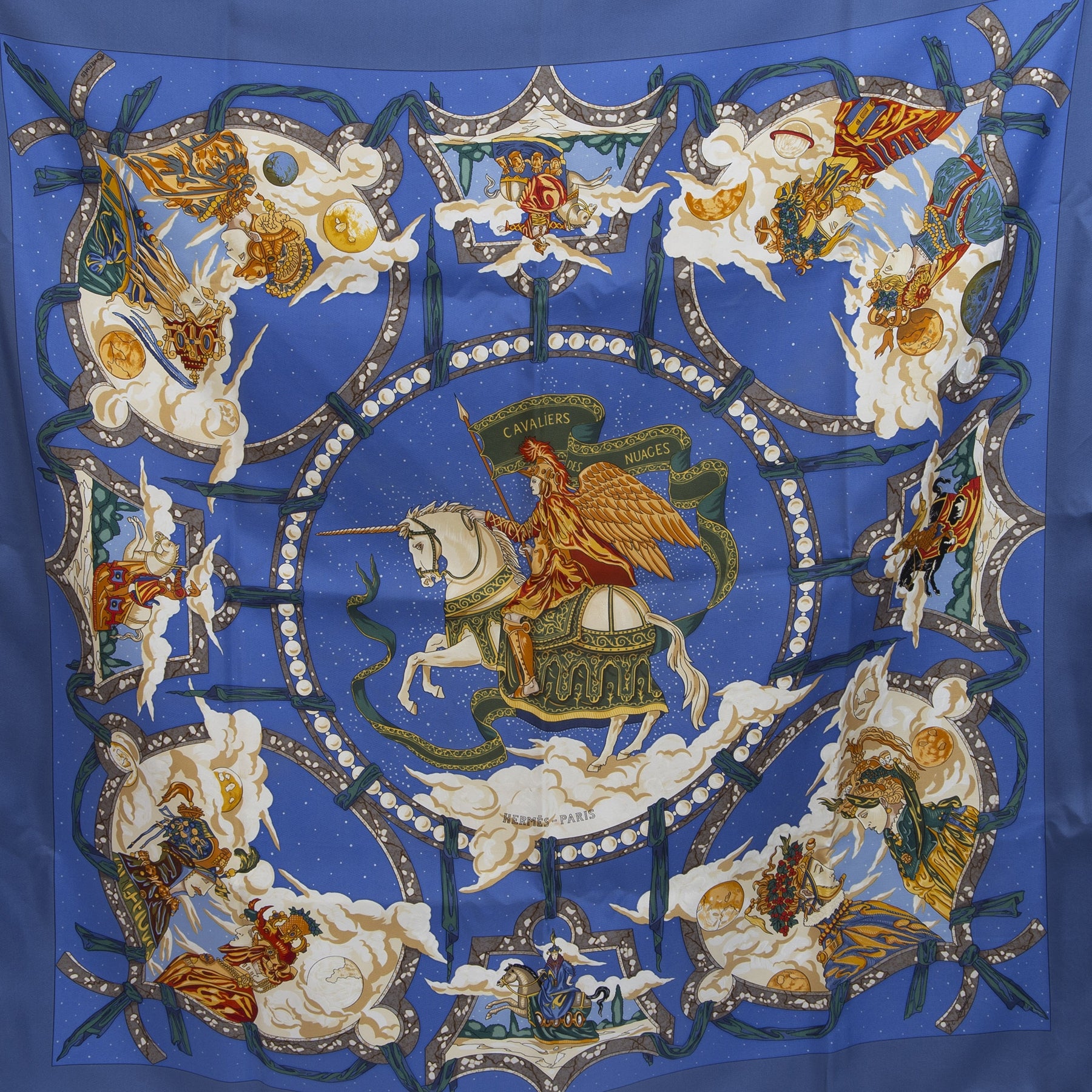 Authentieke Tweedehands Hermès Silk Carré Scarf 'Cavaliers des Nuages' juiste prijs veilig online shoppen luxe merken webshop winkelen Antwerpen België mode fashion