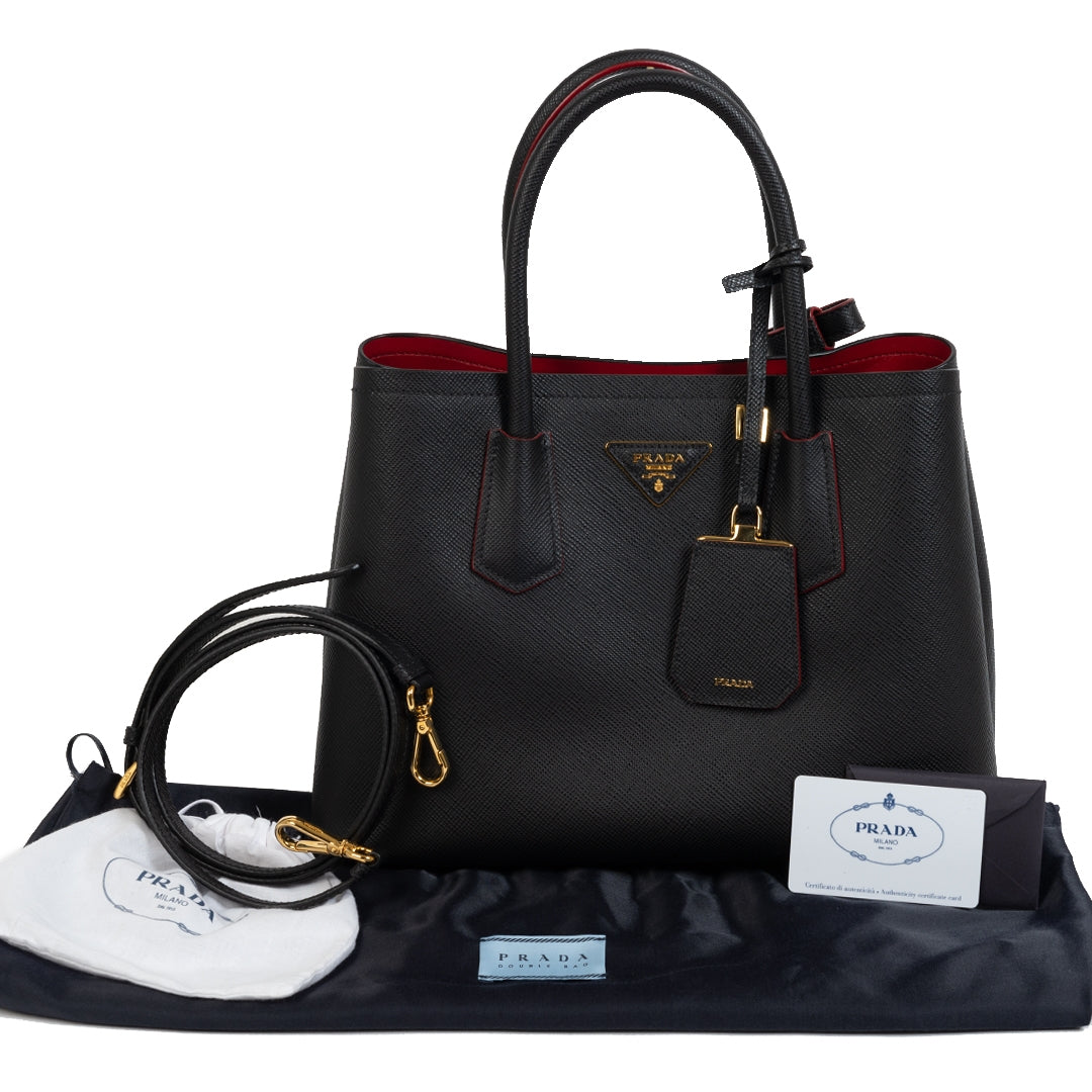 Bent u op zoek naar een authentieke Prada Black Saffiano Leather Bag