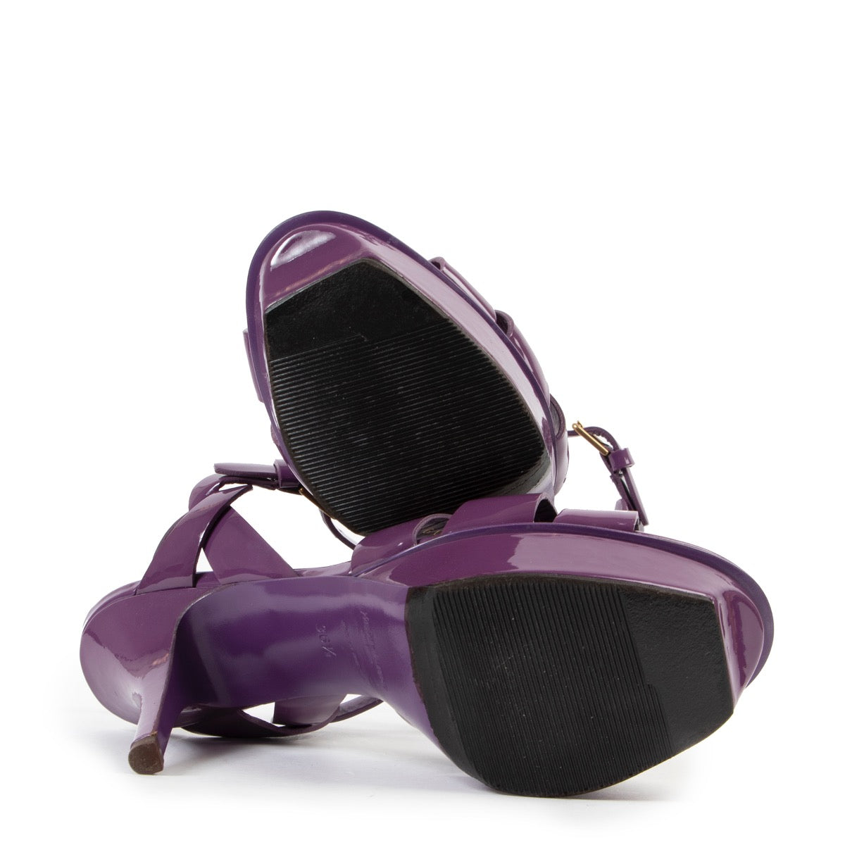 Shop safe online at LABELLOV in Antwerp these 100% authentic second hand Saint Laurent Purple Patent Leather Tribute Heels - Size 36,5
