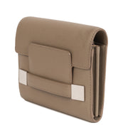 Delvaux Madame Wallet te koop bij Labellov tweedehands luxe
