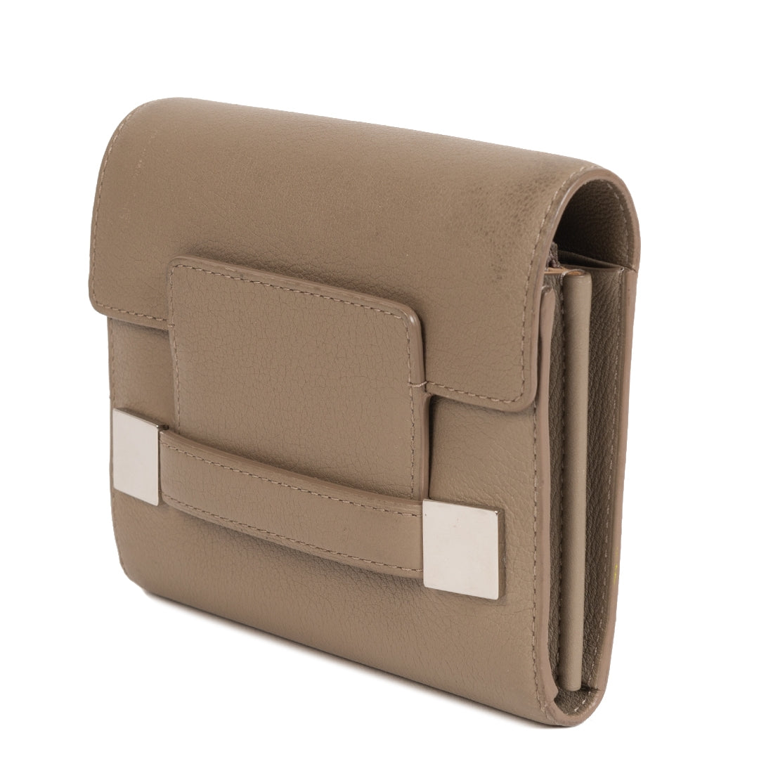Delvaux Madame Wallet te koop bij Labellov tweedehands luxe