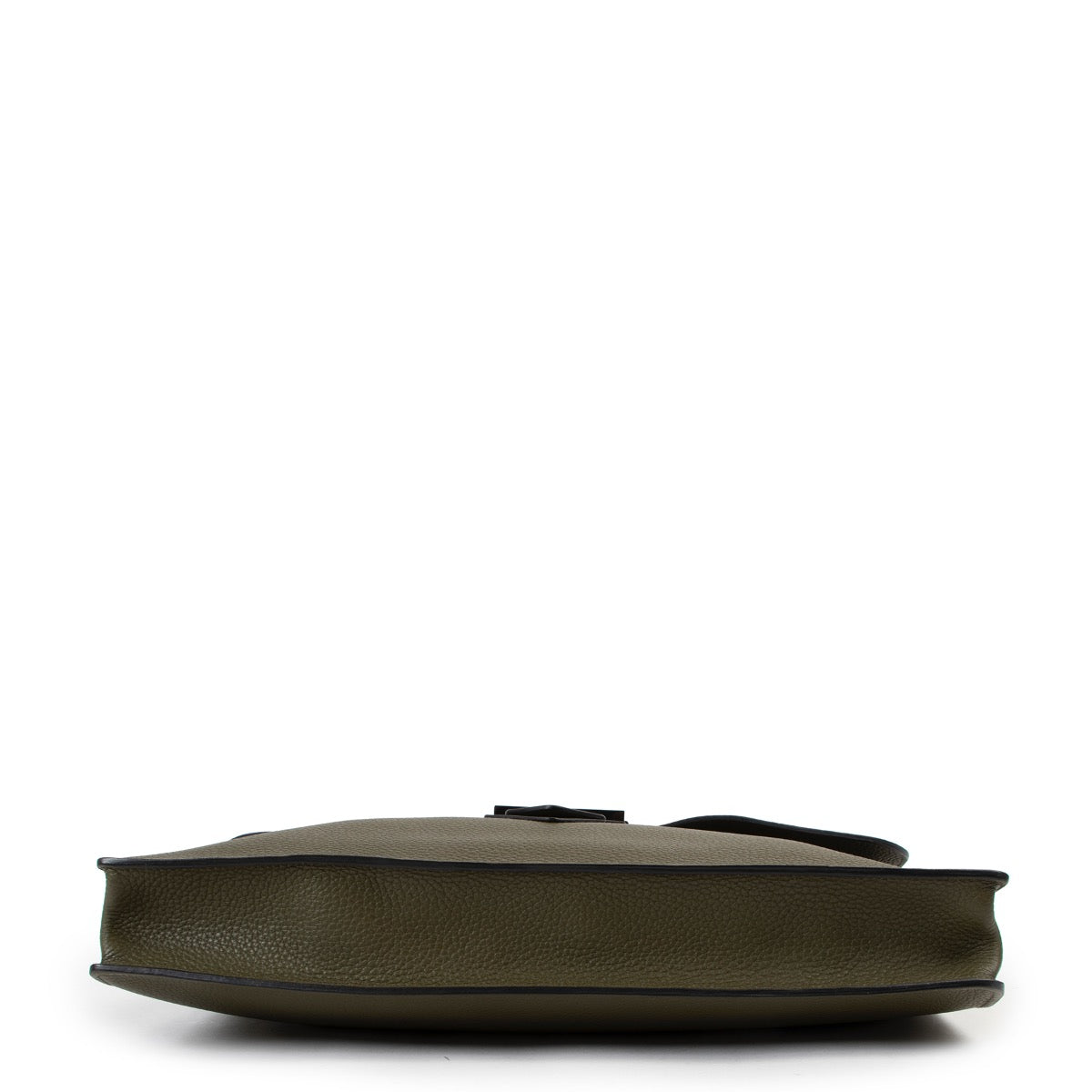 Shop now your favorite 100% authentic Delvaux briefcases, at Labellov.
