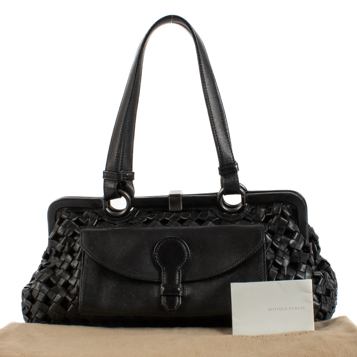 Bottega Veneta Black Woven Leather Bag for the best price at Labellov secondhand luxury in Antwerp and Knokke.