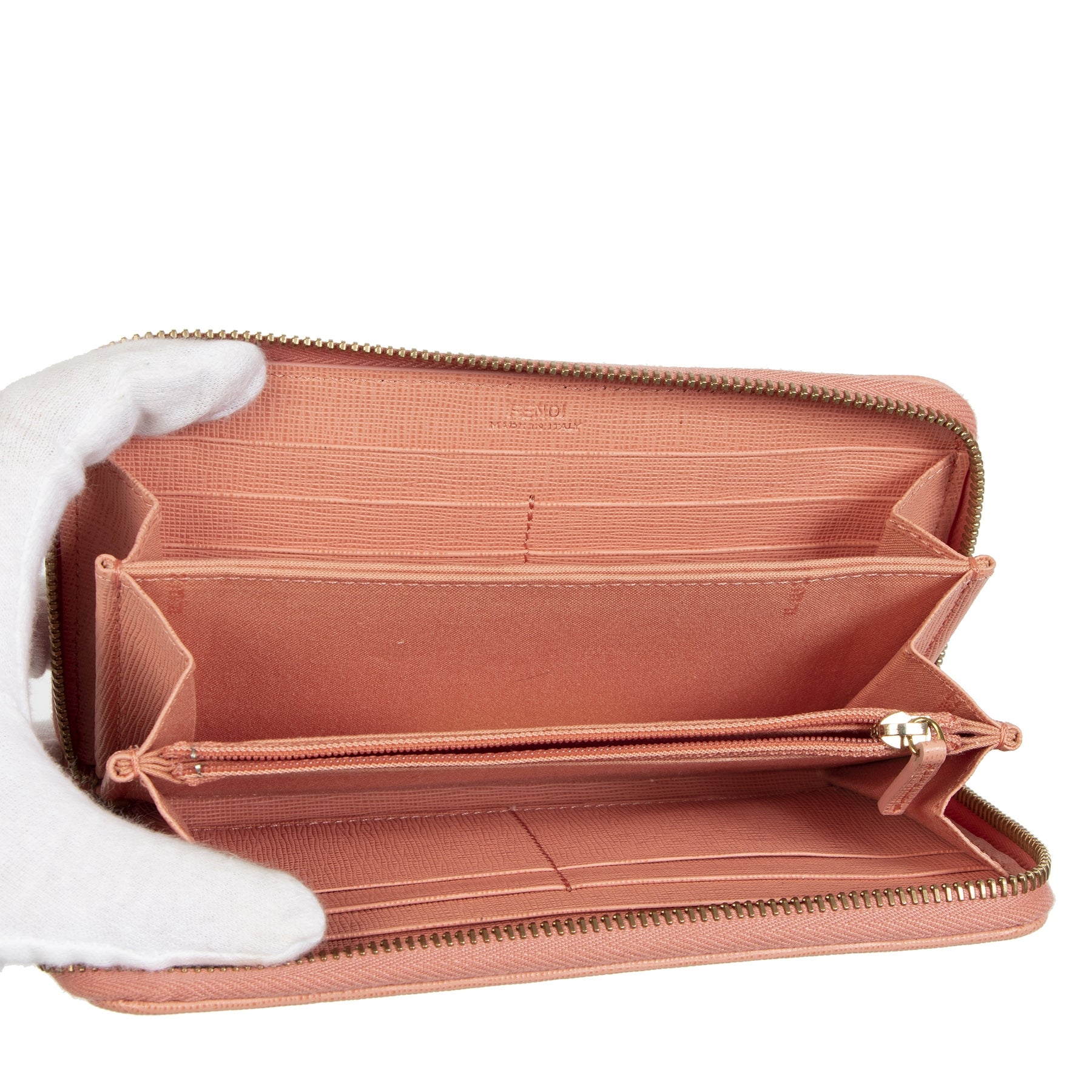 Fendi Brown/Pink Zippy Zucca Wallet pour le meilleur prix chez Labellov à Anvers
