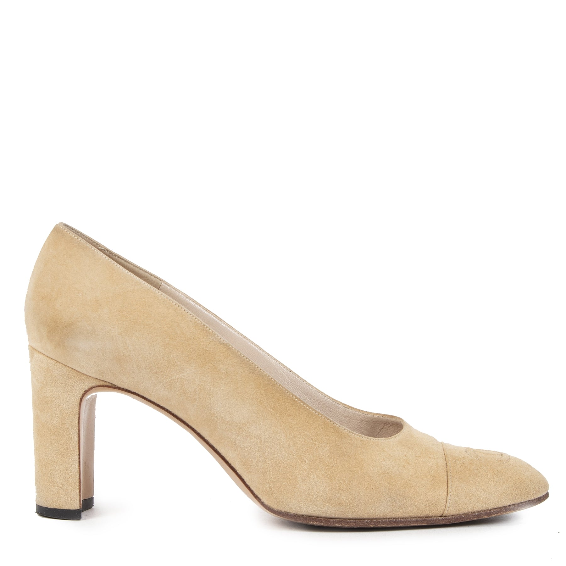 acheter en ligne seconde main Chanel Beige Suede Pumps - Size 37,5