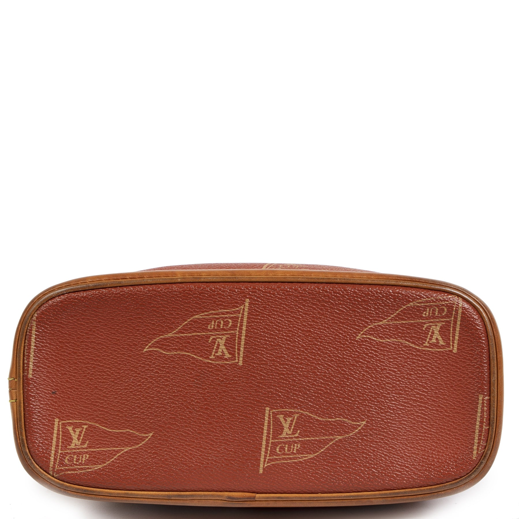Authentic Second Hand LOUIS VUITTON Limited Edition Louis Vuitton Cup 1995 Touquet au bon prix en toute securité sur le site LabelLOV Marque de Lux shopping Anvers Belgique Mode