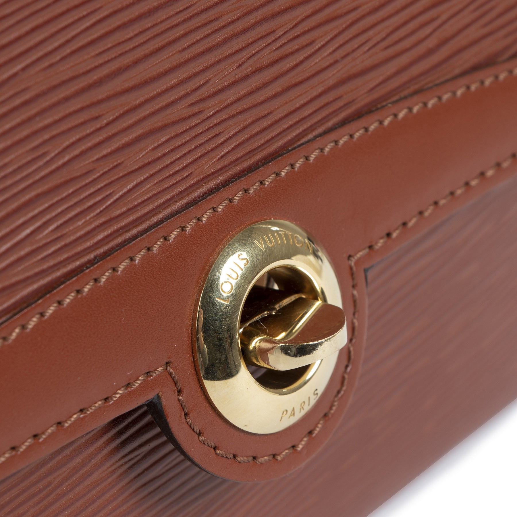 Buy authentic secondhand Louis Vuitton Red Epi Leather Shoulder Bag right price LabelLOV vintage webshop designer brands designer bags luxury online shopping buy online Antwerp Belgium fashion