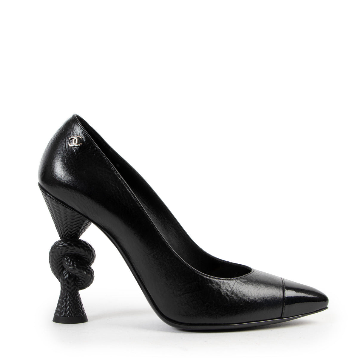 Chanel Black Knot Detail Pumps - size 38