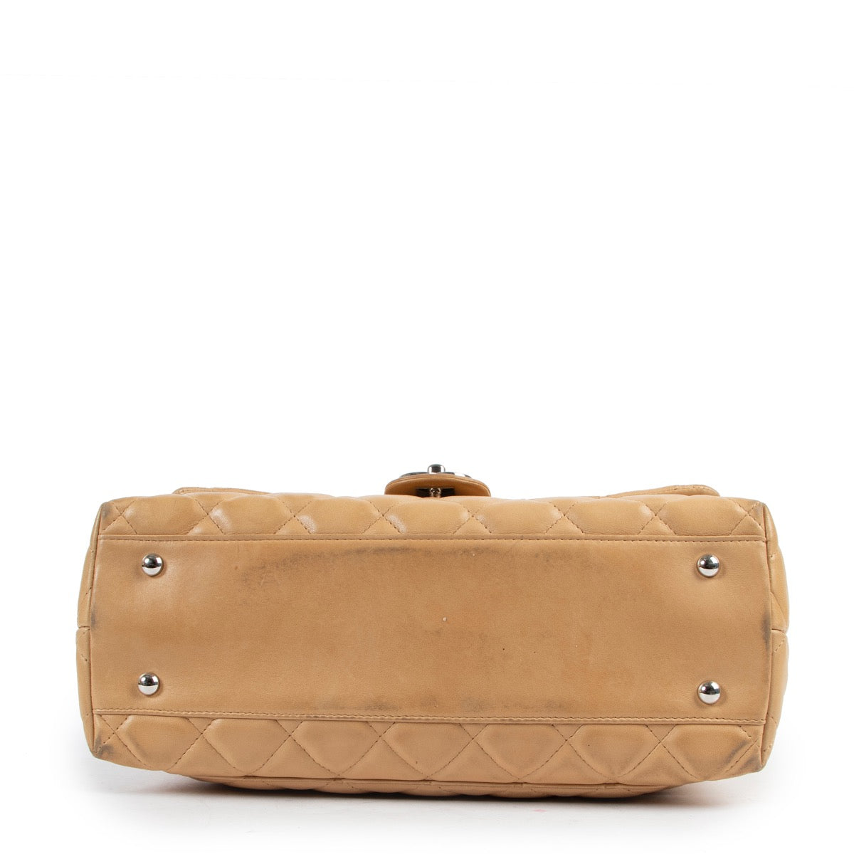Shop safe online 100% authentic second hand Chanel Beige Quilted Lambskin Coco Top Handle at the right price at Labellov in Antwerp.