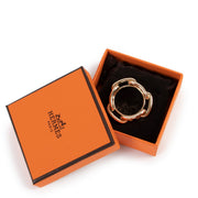 Shop safe online at Labellov in Antwerp this 100% authentic second hand Hermès Gold Scarf Ring