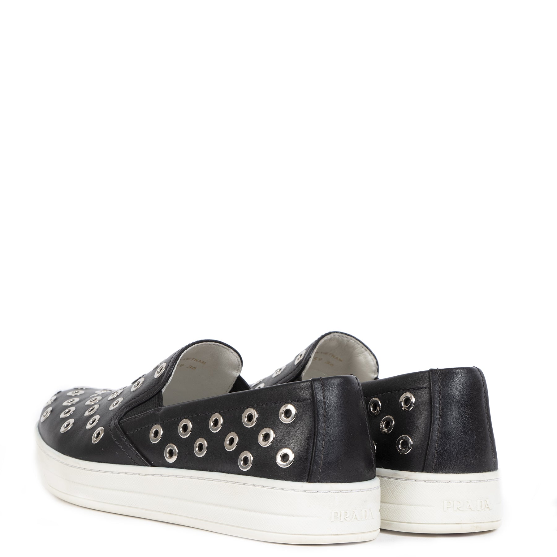Authentieke Tweedehands Prada Black Slip On Sneakers Silver Studs - size 36 juiste prijs veilig online shoppen luxe merken webshop winkelen Antwerpen België mode fashion