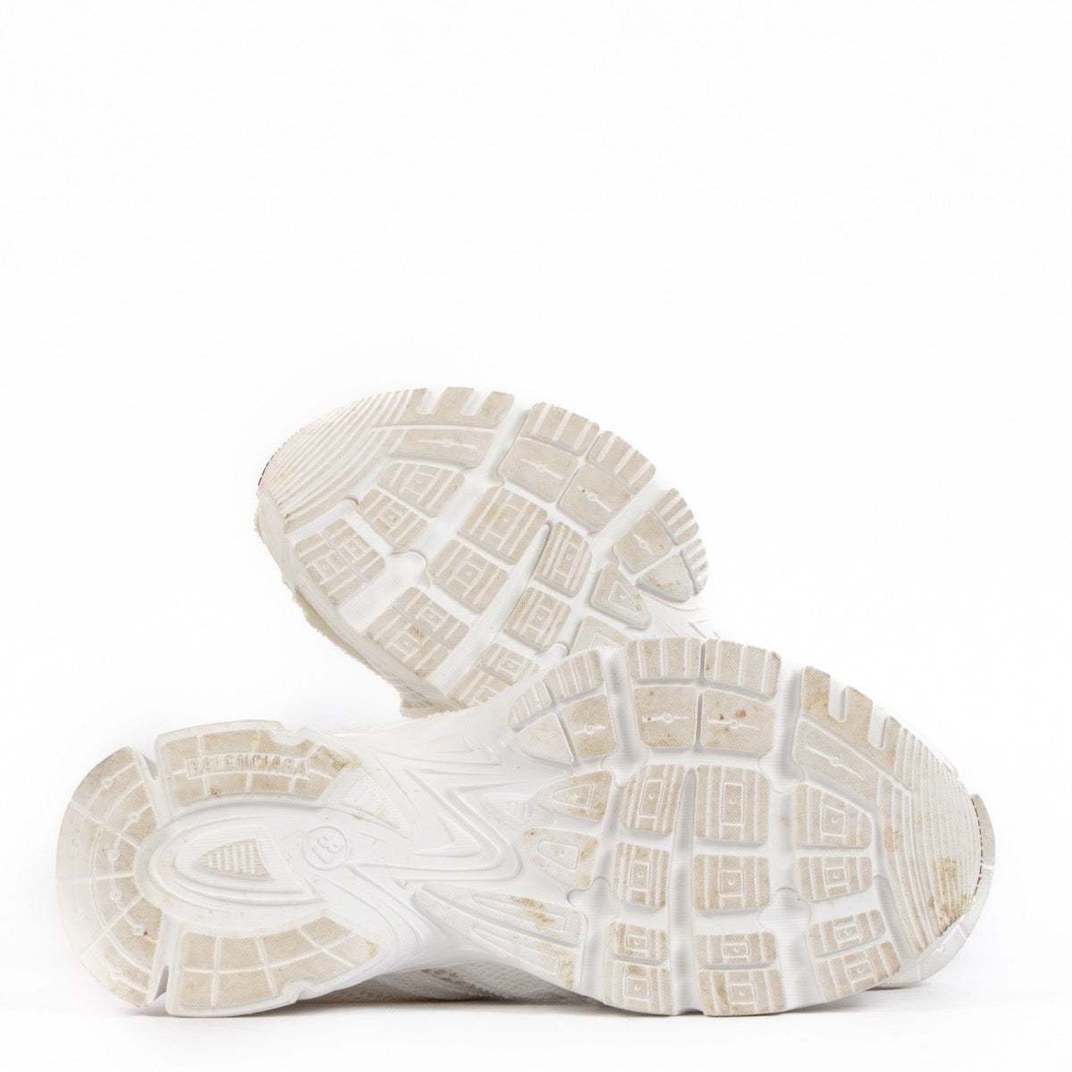 shop 100% authentic second hand Balenciaga White Phantom Sneakers - Size 37 on Labellov.com