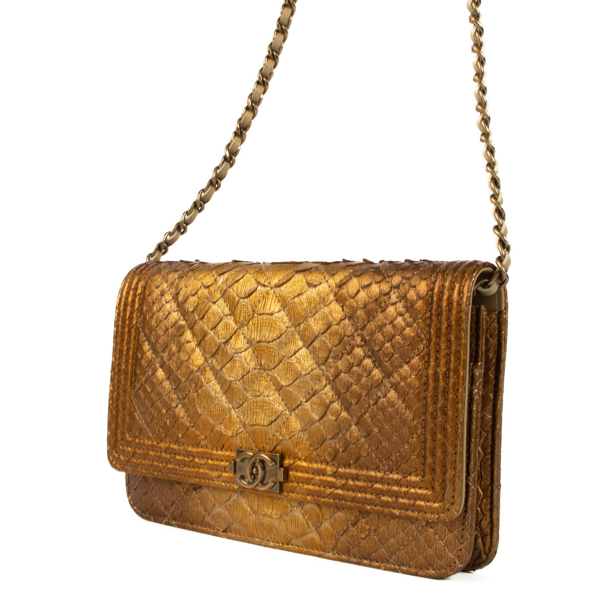 Chanel Gold Python WOC Wallet on Chain Bag for the best price at Labellov secondhand luxury in Antwerp, Brussels and Knokke.