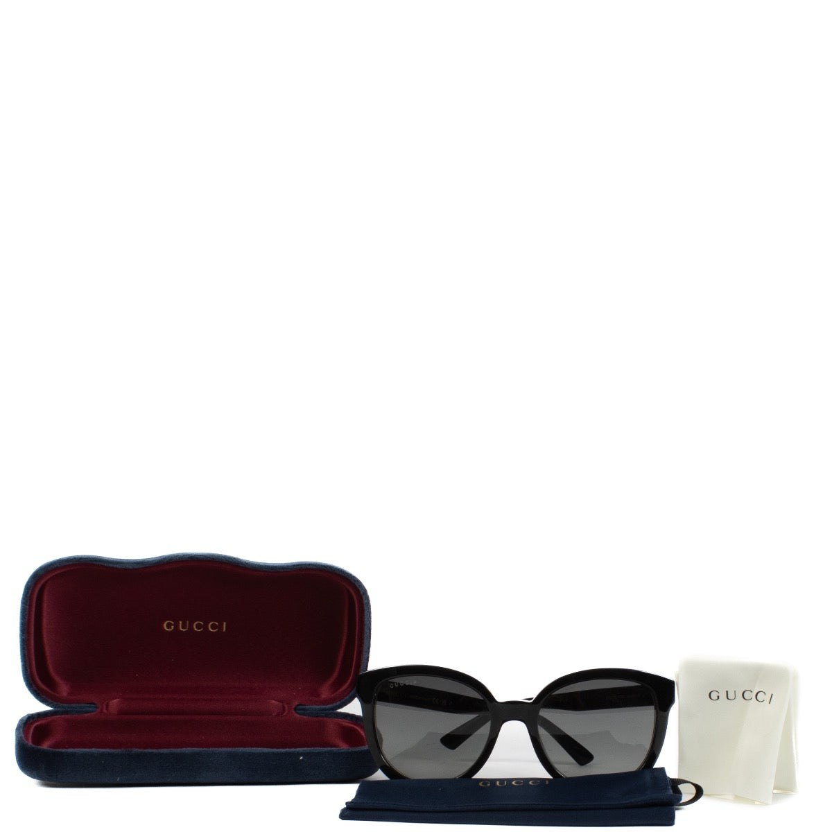 Shop safe online at Labellov in Antwerp, Brussels and Knokke this 100% authentic second hand Gucci Black Polarized Sunglasses