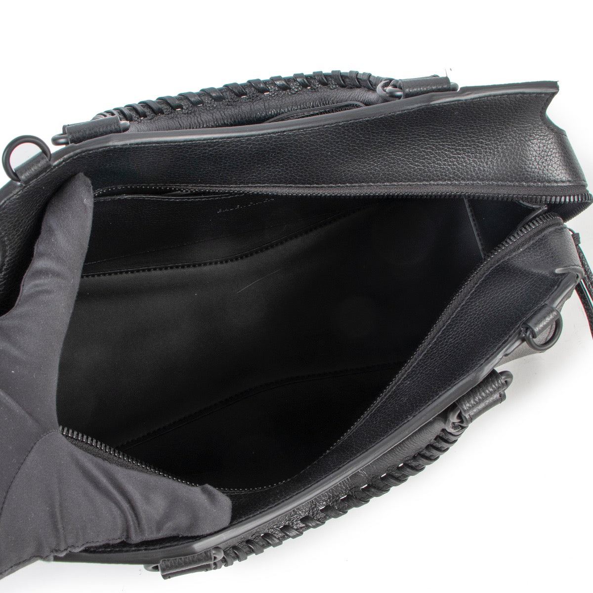 Shop safe online at Labellov in Antwerp this 100% authentic second hand Balenciaga Black Neo Classic Small Bag
