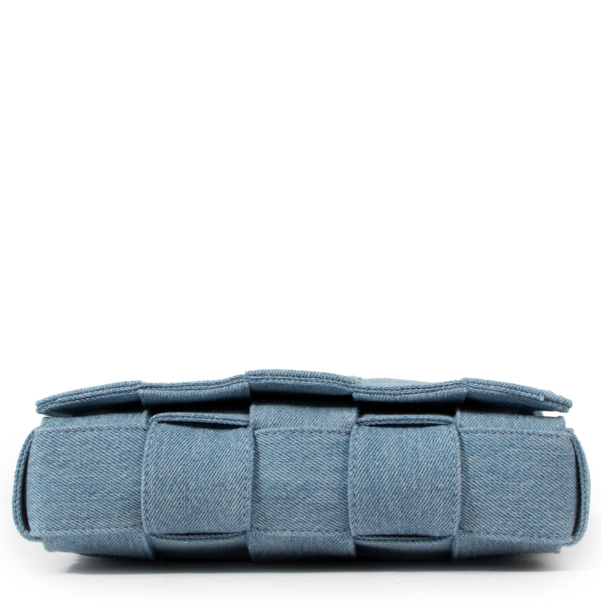 Sac Cassette en jean délavé Indigo Bottega Veneta