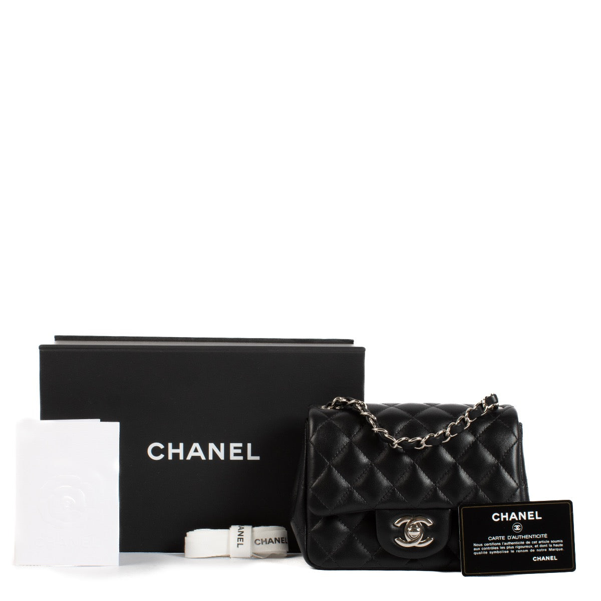 Shop safe online at Labellov in Antwerp and Knokke this 100% authentic second hand Chanel Black Quilted Mini Square Classic Flap Bag