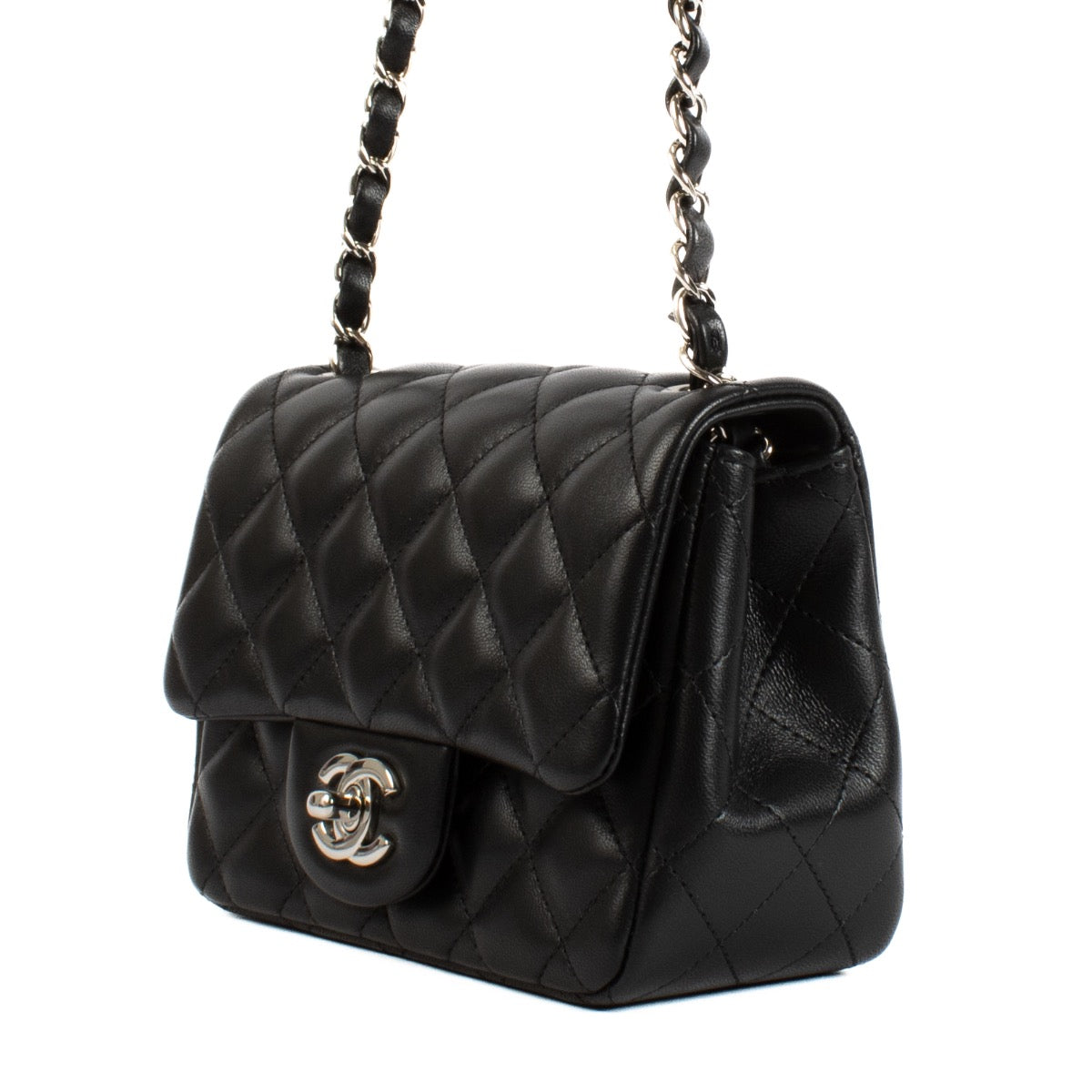 Shop safe online at Labellov in Antwerp and Knokke this 100% authentic second hand Chanel Black Quilted Mini Square Classic Flap Bag