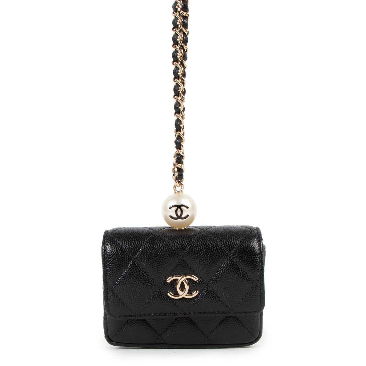 Buy authentic second hand Chanel Black Caviar Faux Pearl Card Holder / Coin Purse With Chain in brand new condition at Labellov in Antwerp.