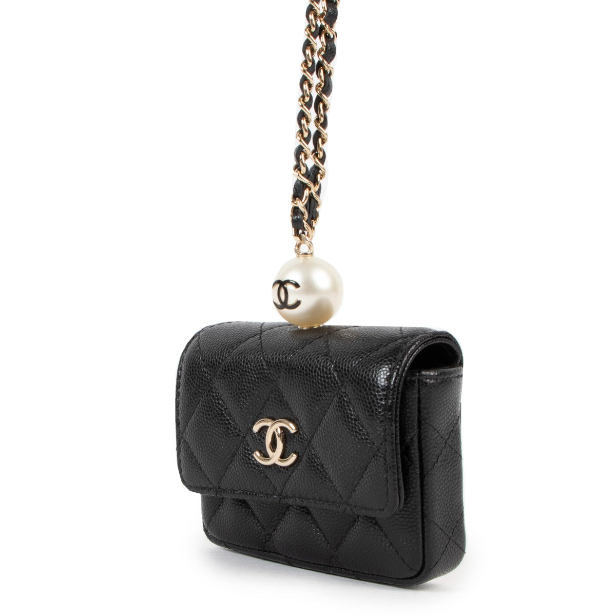 Buy authentic second hand Chanel Black Caviar Faux Pearl Card Holder / Coin Purse With Chain in brand new condition at Labellov in Antwerp.