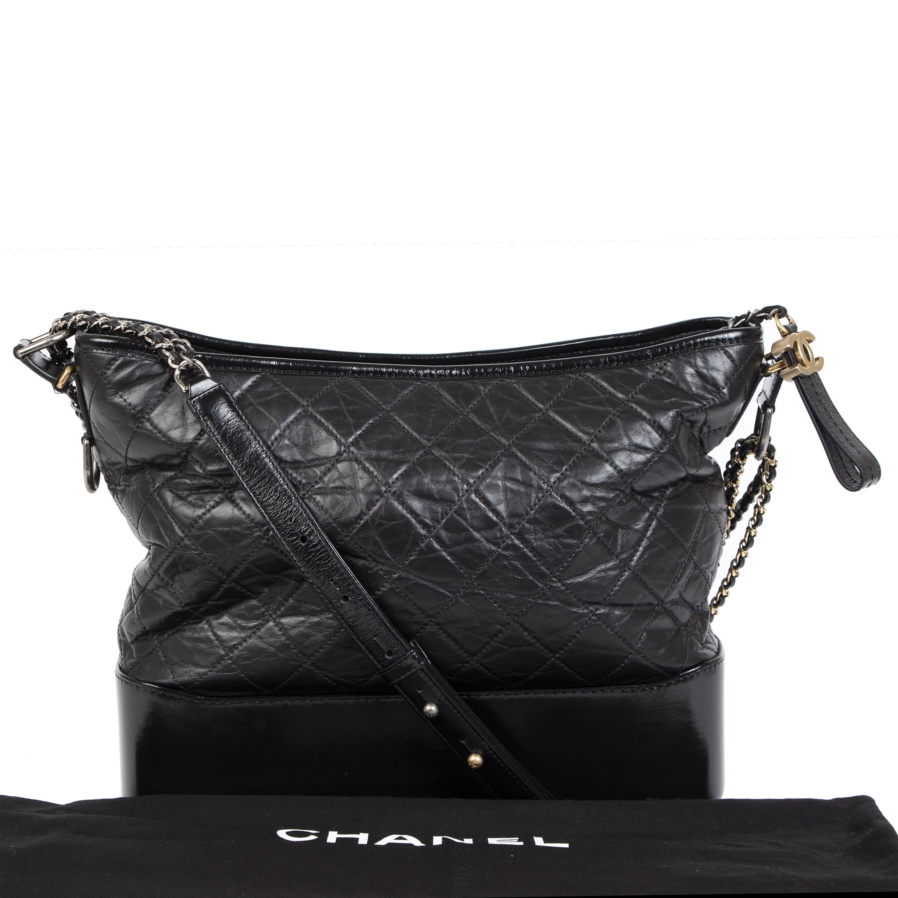 Authentic secondhand Chanel Gabrielle Black Quilted Aged Calfskin Large Hobo Bag designer bags designer accessories shoes clothing luxury vintage webshop safe secure online shopping worldwide shipping fashion fashionista