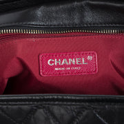 Authentic secondhand Chanel Gabrielle Black Quilted Aged Calfskin Large Hobo Bag designer bags designer accessories shoes clothing luxury vintage webshop safe secure online shopping worldwide shipping fashion fashionista