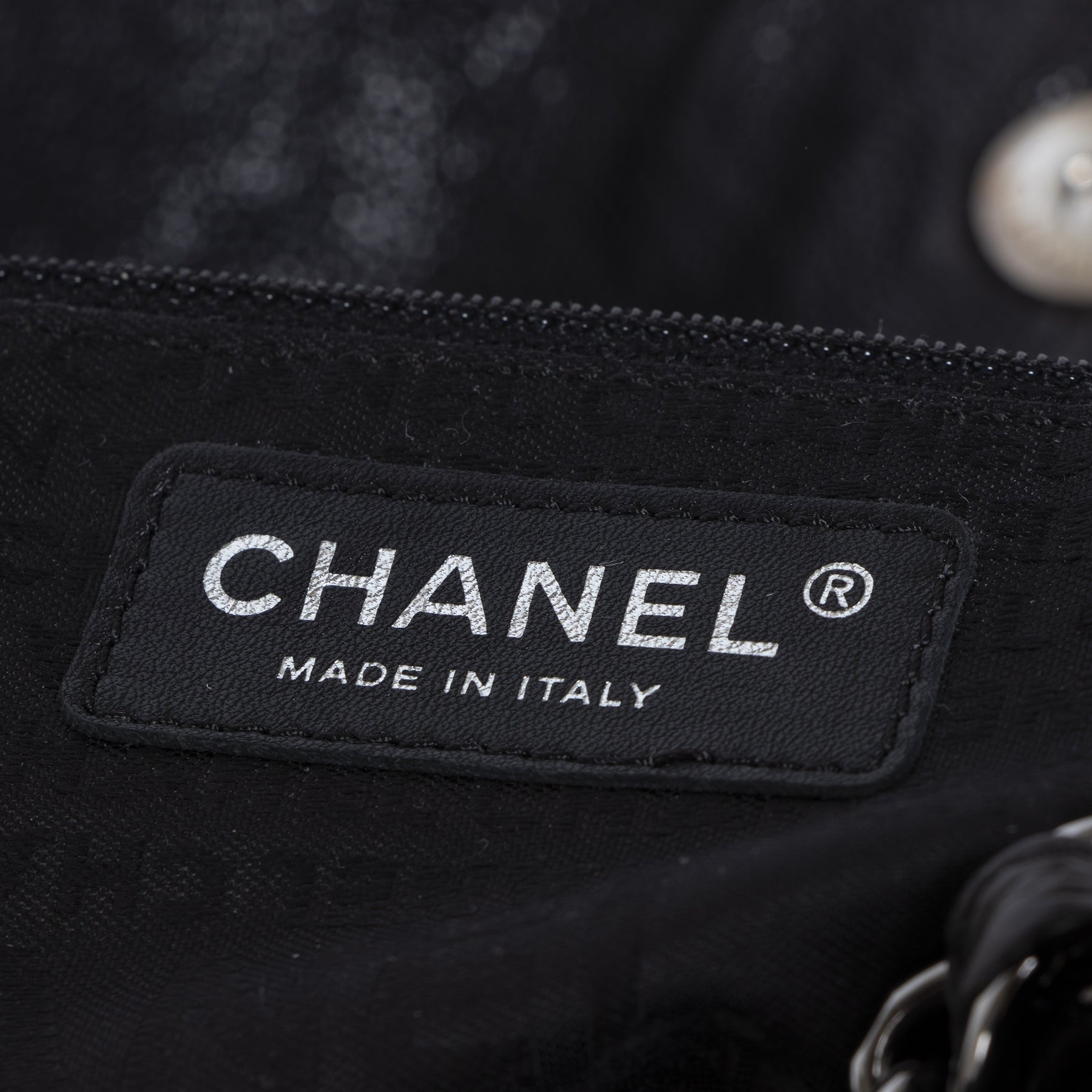 Authentic secondhand Chanel Coco Cabas Black Distressed Caviar XL Bag designer bags accessories shoes clothing luxury designer vintage webshop fashion fashionista safe secure online shopping worldwide shipping