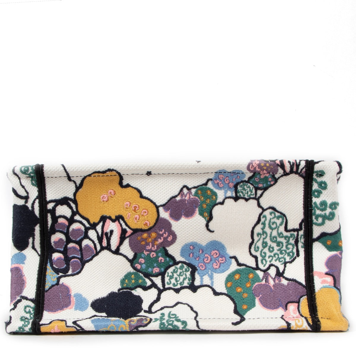 Shop safe online at Labellov in Antwerp this 100% authentic second hand Christian Dior Latte-Coloured Ciel De Rêve Embroidery Small Book Tote