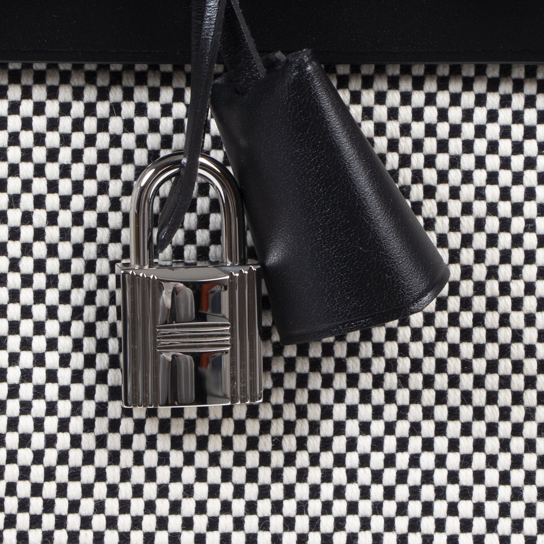 Hermès Herbag Zip 31 Retourne Ecru / Noir