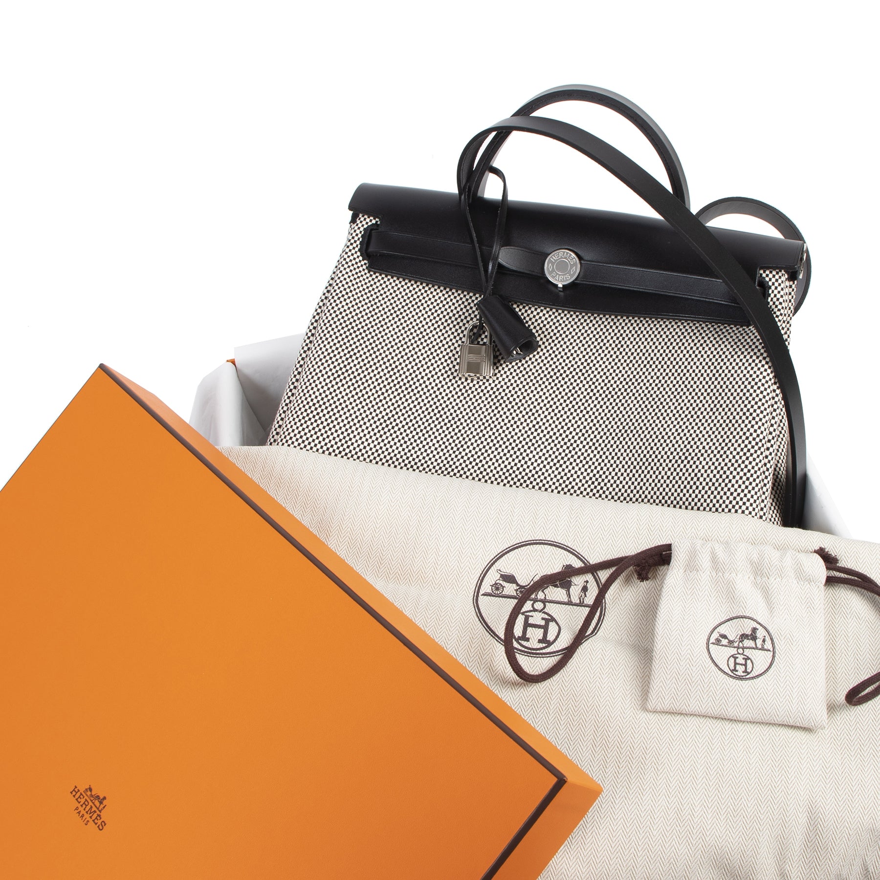 Koop en verkoop uw authentieke designer Hermès Herbag Zip 31 Retourne Ecru / Noir aan de beste prijs