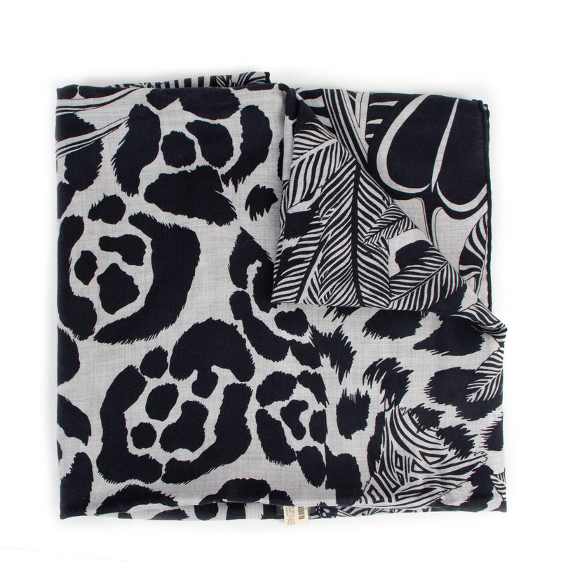 Hermès Black Cashmere Jaguar Quetzal 140 Shawl Gris Chine / Bleu Noir / Gris