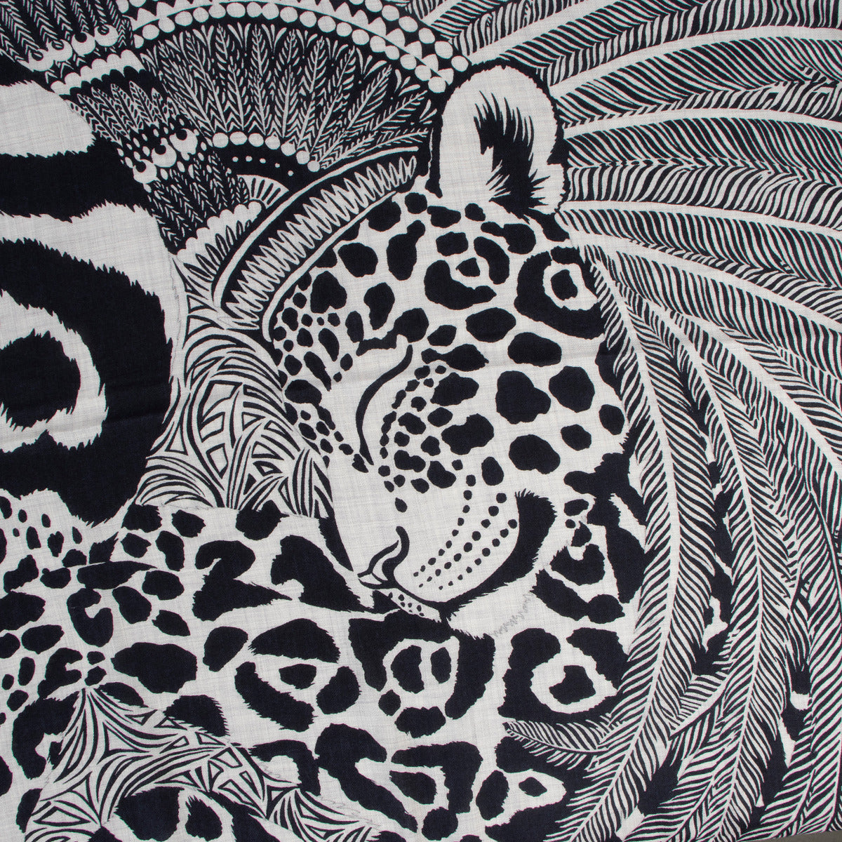 Hermès Black Cashmere Jaguar Quetzal 140 Shawl Gris Chine / Bleu Noir / Gris