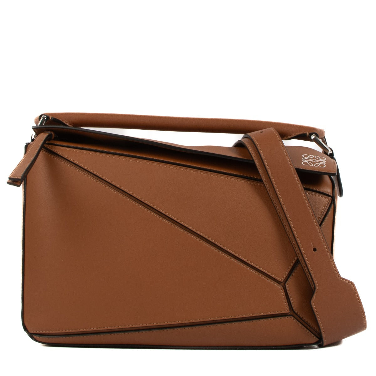 loewe second hand puzzle, loewe puzzle vintage, loewe second hand, loewe seconde main, loewe puzzle bag, loewe belgium, loewe antwerp, loewe knokke, loewe brussels