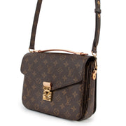 Buy authentic second hand louis vuitton Monogram Canvas Pochette Métis Shoulder Bag in brand new condition at Labellov in Antwerp.