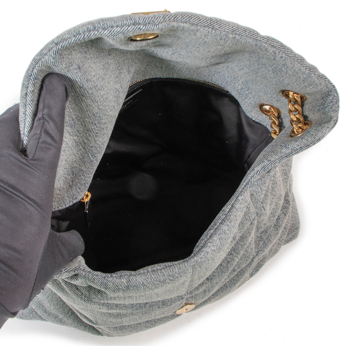 Saint Laurent Medium Puffer Denim Chain Bag for the best price at Labellov secondhand luxury in Antwerp.