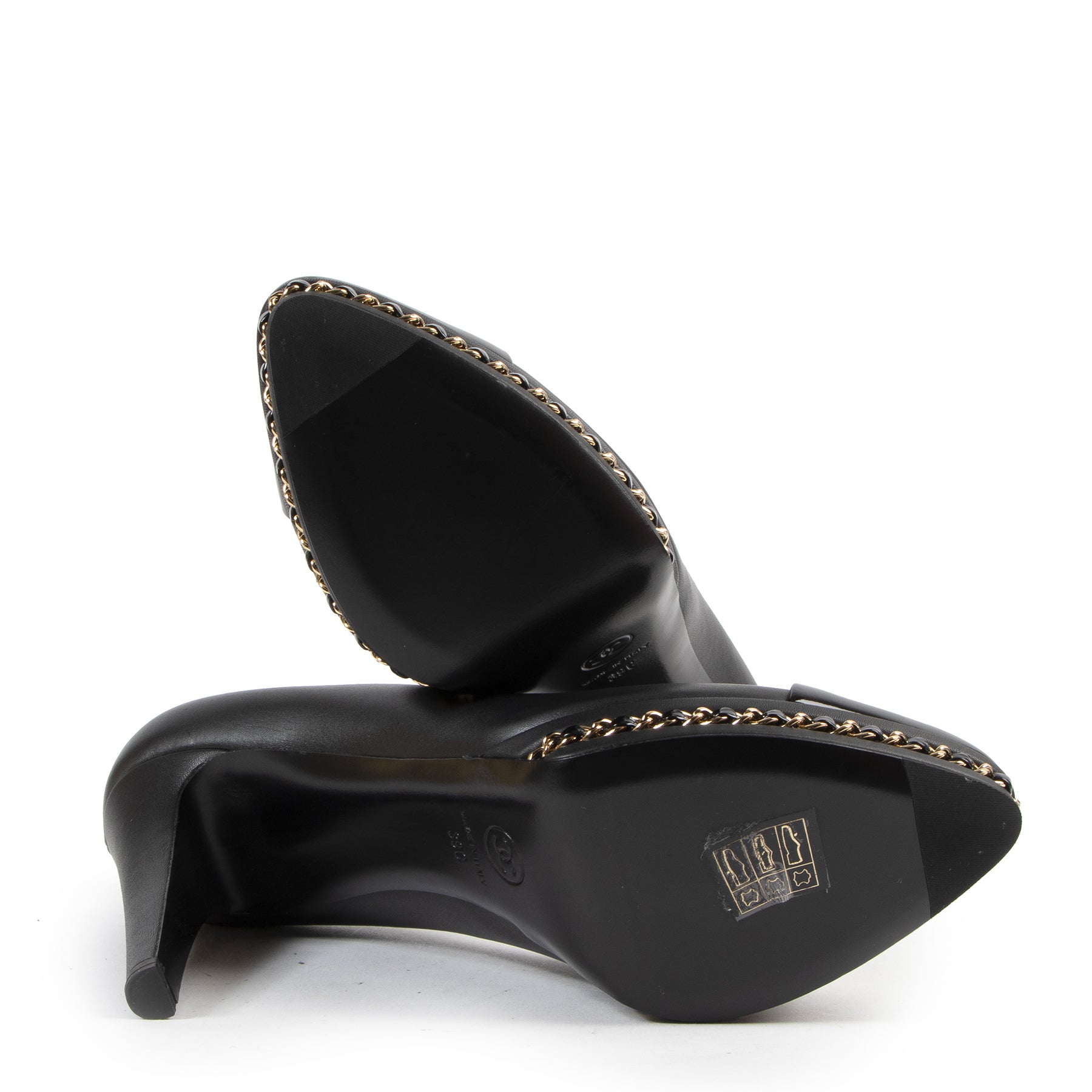 Authentieke Tweedehands Chanel Black Leather CC Cap Toe Chain Detail Platform Pumps - Size 39 juiste prijs veilig online shoppen luxe merken webshop winkelen Antwerpen België mode fashion