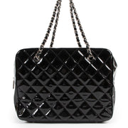 Chanel Black Quilted Patent Leather Shoulder Bag for the best price at Labellov