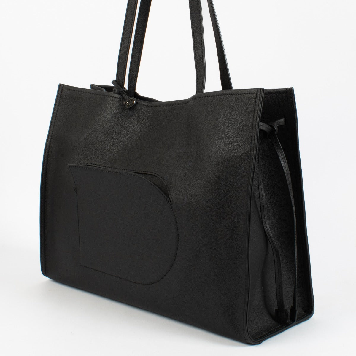 100% authentic Delvaux Black Rodeo Calf D Tote Bag on labellov.com