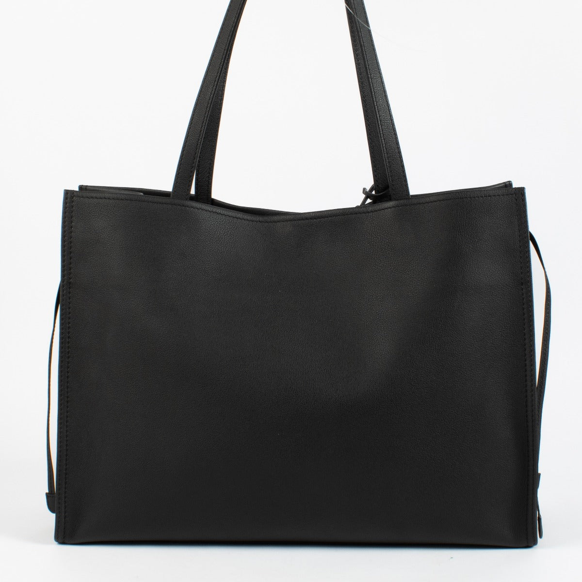 100% authentic Delvaux Black Rodeo Calf D Tote Bag on labellov.com