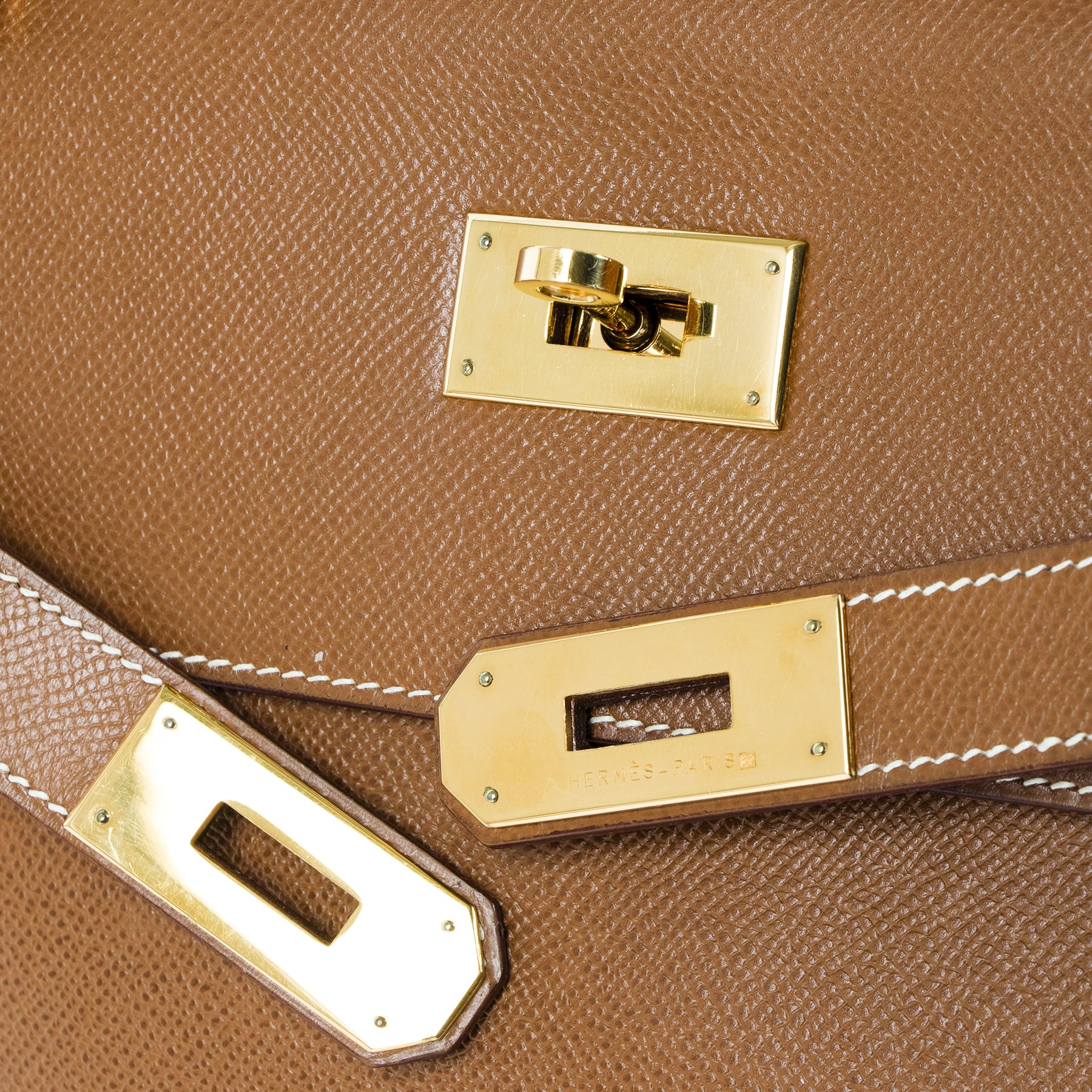 Authentic second-hand vintage Hermès Kelly 40 Gold Courchevel buy online webshop LabelLOV