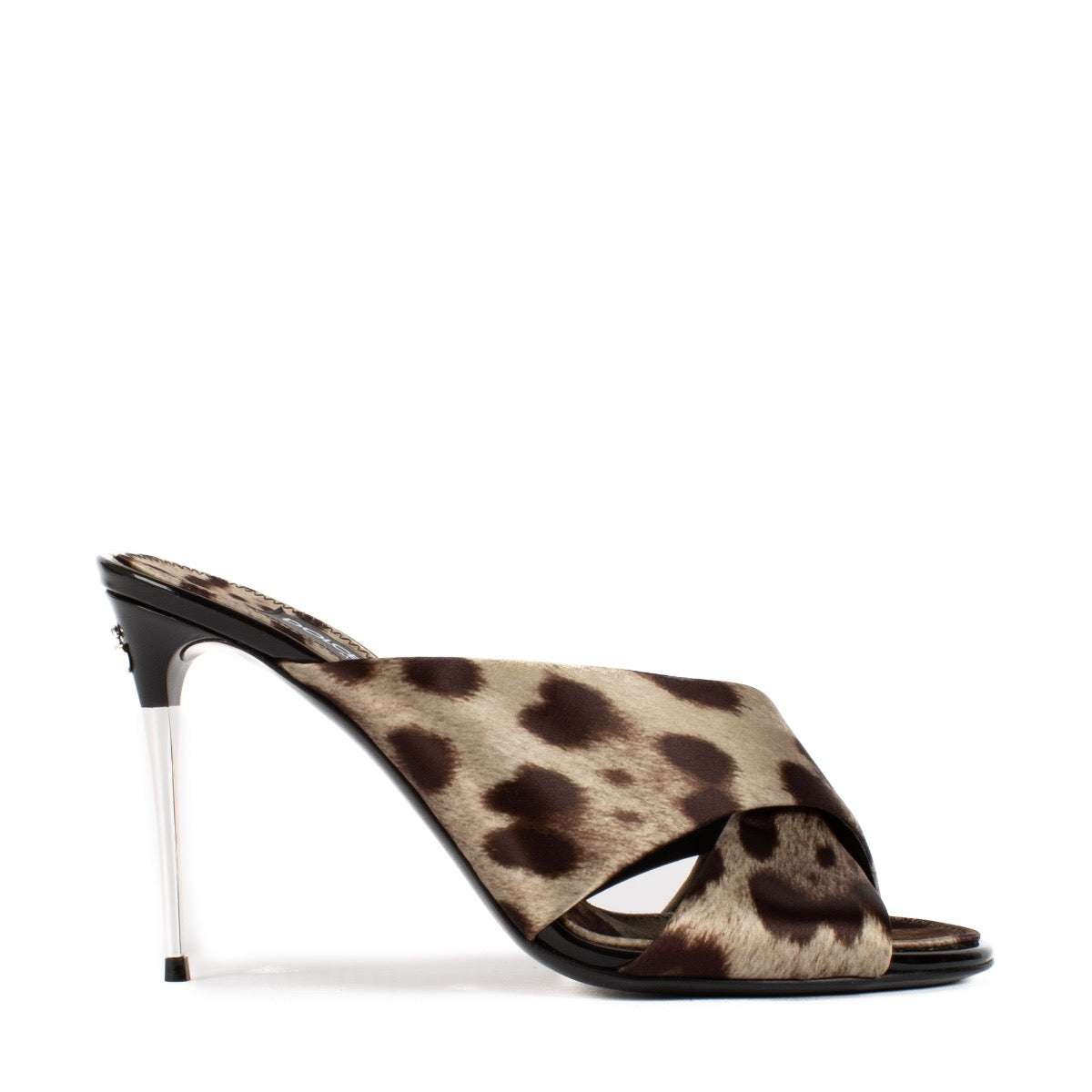 Shop safe online at Labellov in Antwerp, Brussels and Knokke these 100% authentic second hand Dolce & Gabbana Leopard Satin Stiletto Mules - size 37. Veilig online kopen van authentieke tweedehands Dolce & Gabbana Leopard schoenen.