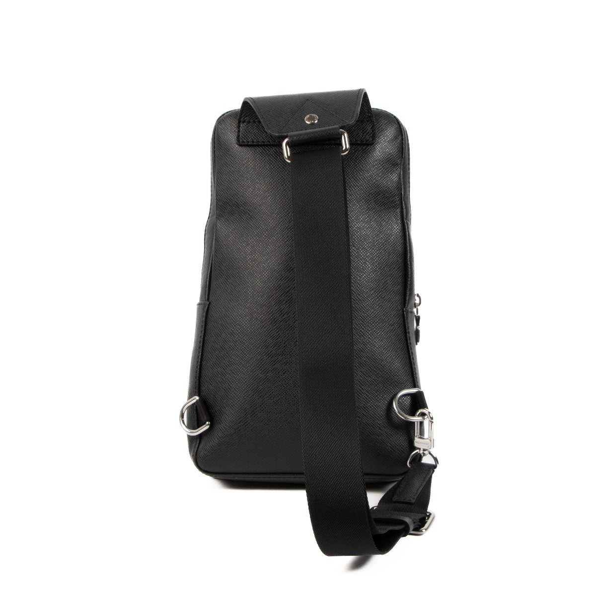 Shop 100% authentic second-hand Louis Vuitton Black Avenue Slingbag on Labellov.com