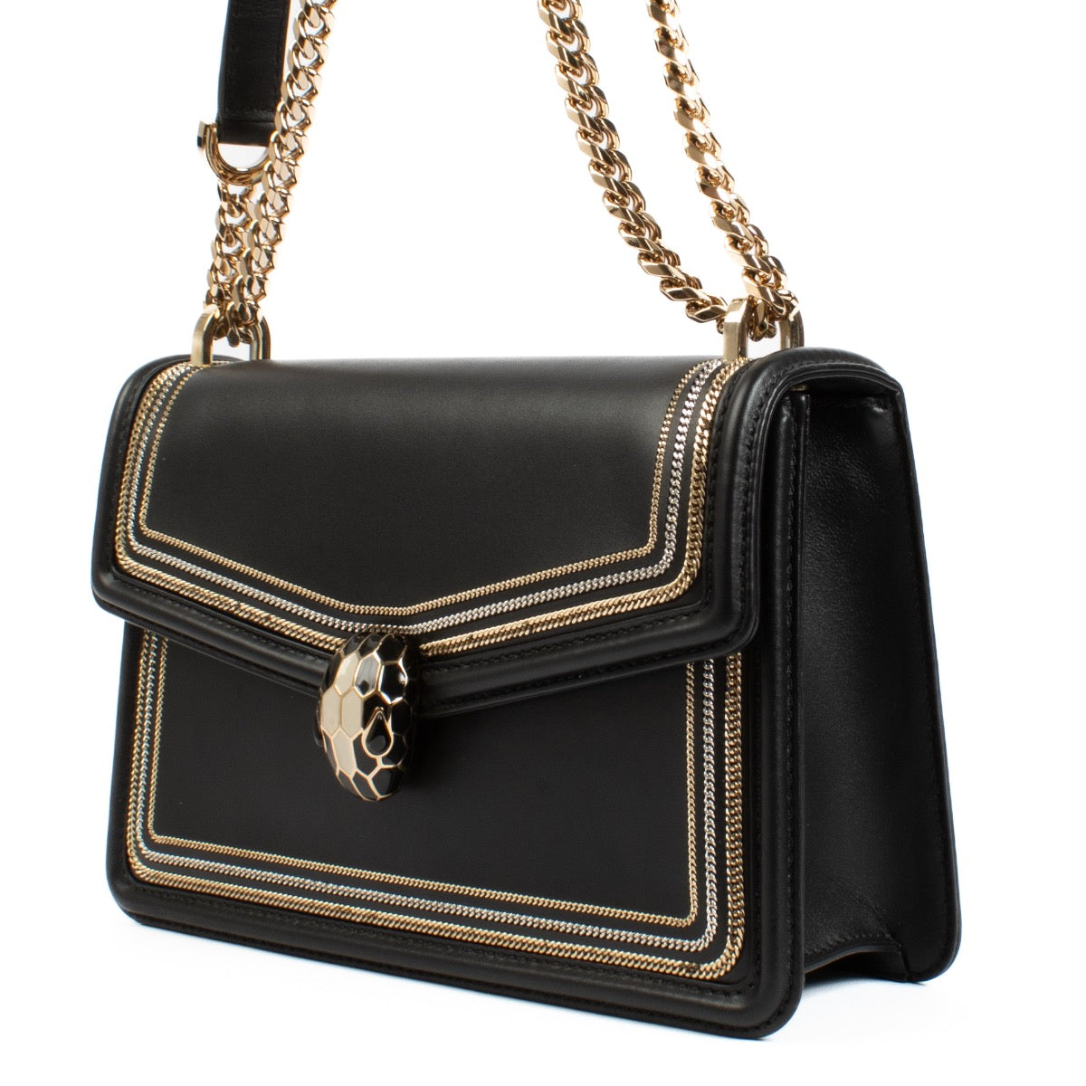 Bulgari Black Serpenti Bag aan de beste prijs bij Labellov tweedehands luxe in Antwerpen en Knokke.