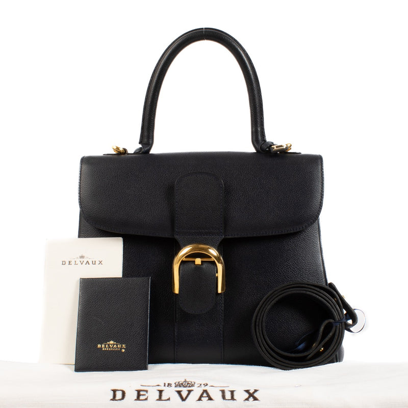 Delvaux Blue Marine Jumping Brillant MM + Strap aan de beste prijs bij Labellov tweedehands luxe in Antwerpen en Knokke. Wij kopen en verkopen steeds aan de beste prijs bij Labellov.